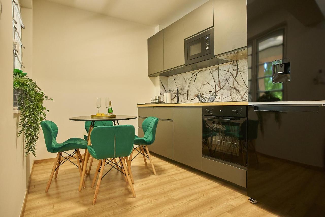 Sunlight Bronze - Szeged Apartment ภายนอก รูปภาพ